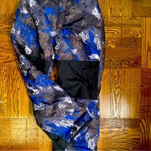 The North Face Boys Freedom Insulated Ski Snowboard Pant Blue Camo Sz 18/20‎ XXL